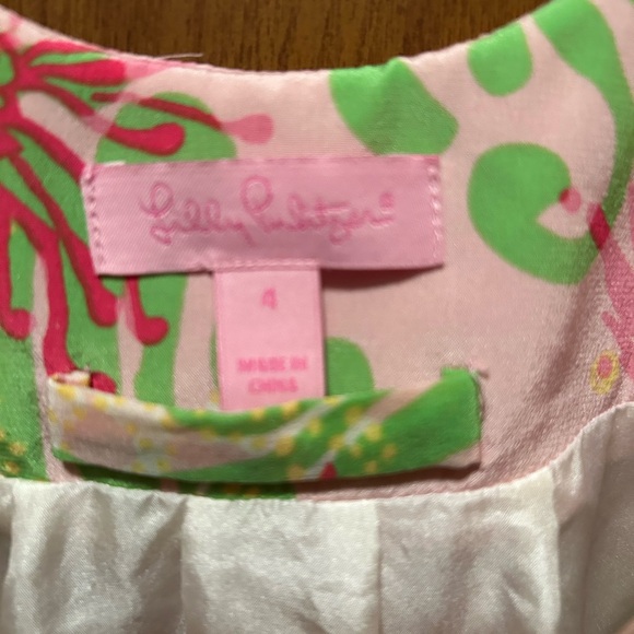 Beautiful Lilly Pulitzer Pink and Green Patterned Sleeveless top with sash - Picture 3 of 8